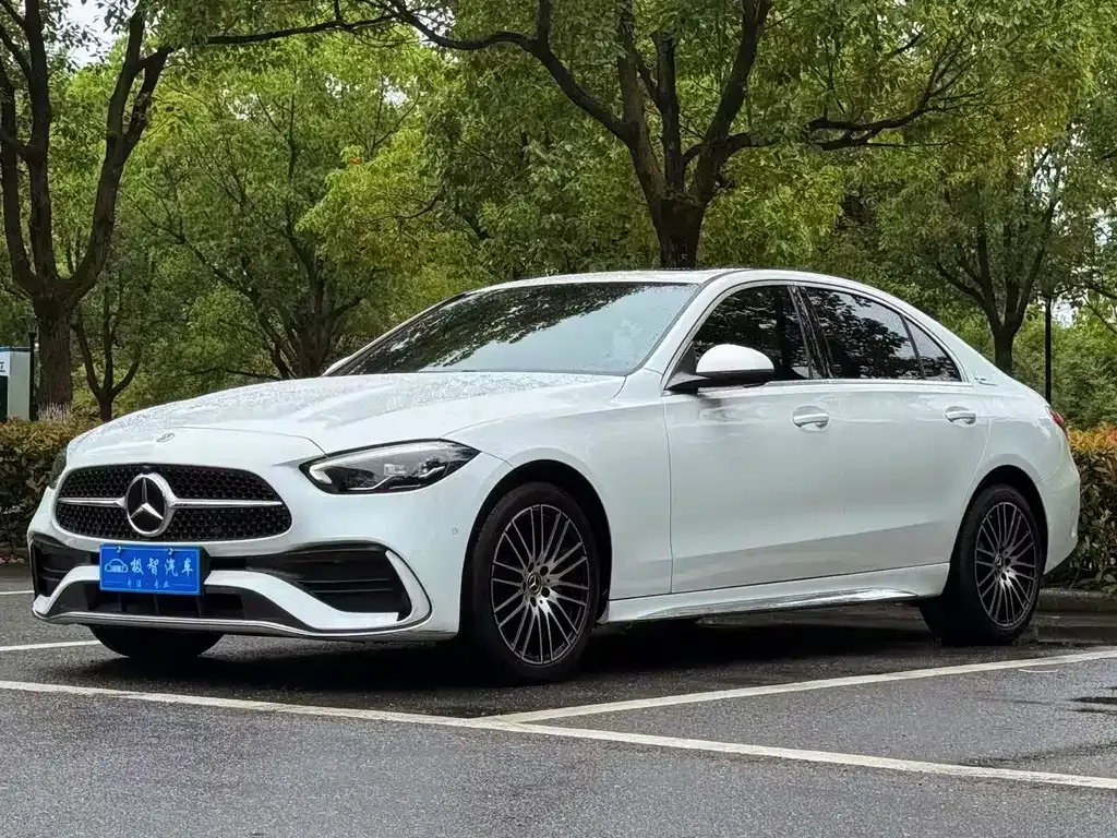 Mercedes-Benz C-Class — фото 1