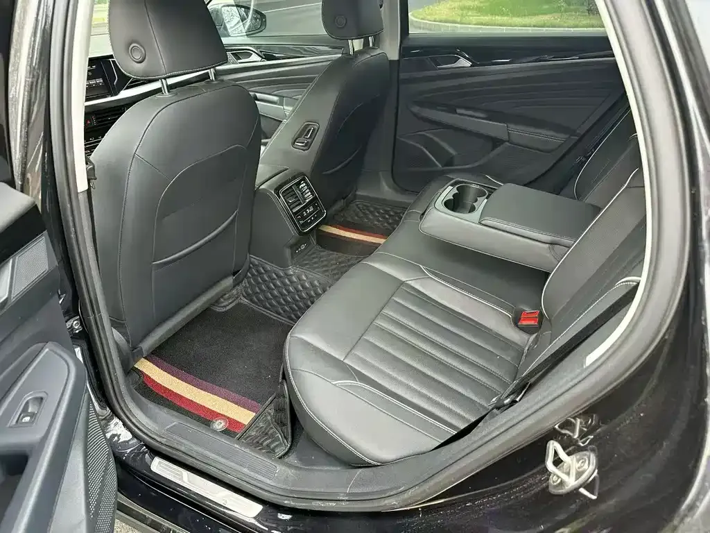 Volkswagen Passat — фото 3