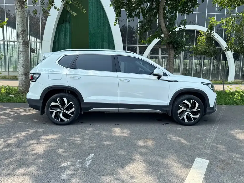 Volkswagen Tharu — фото 4