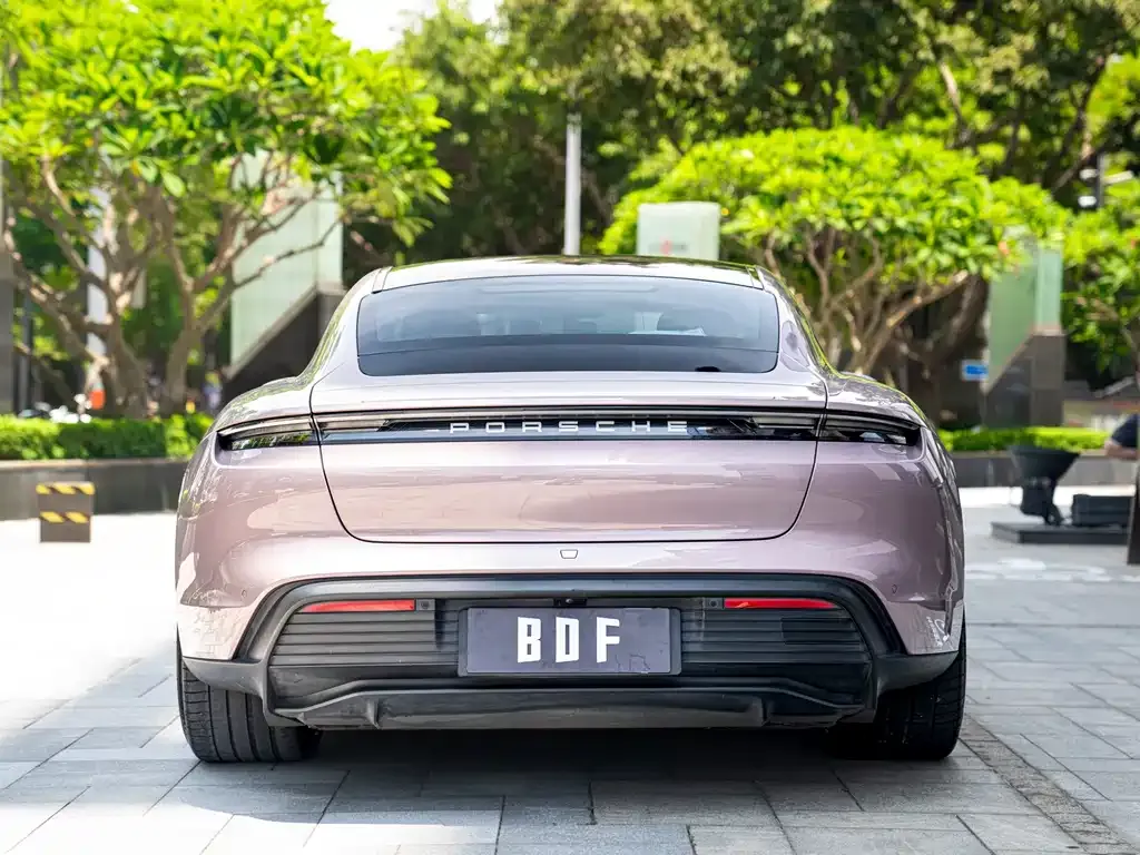 Porsche Taycan 2021 из CN, фото 3