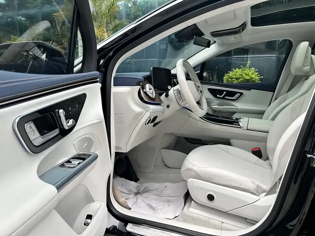 Mercedes-Benz EQE SUV 2023 из CN, фото 2