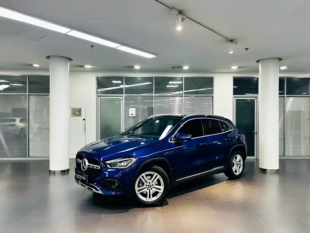 Mercedes-Benz GLA — фото 1