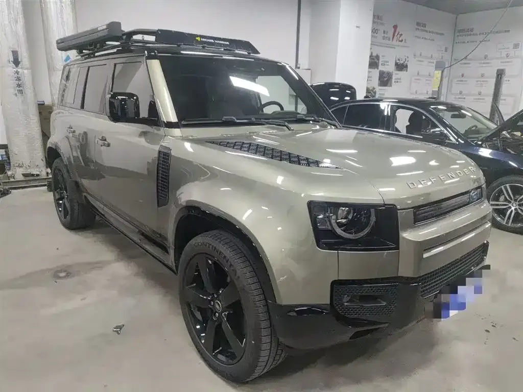 Land Rover Defender — фото 6