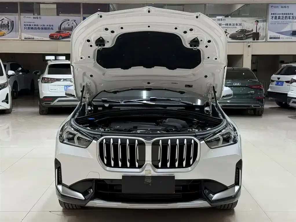 BMW X1 — фото 7