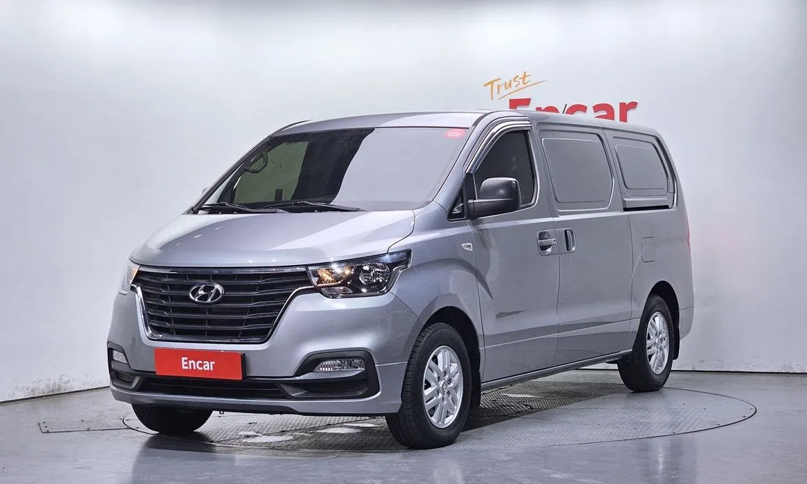 Hyundai Starex 2021 из KR, фото 1