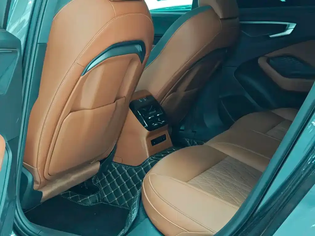 Audi A5L 2025 из CN, фото 2