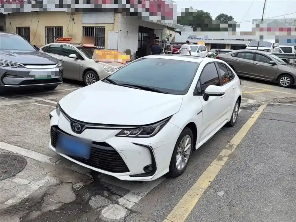 Toyota Corolla 2022 из CN, фото 1