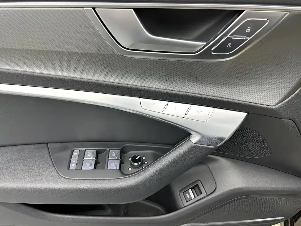 Audi A6 (Import) 2025 из CN, фото 4