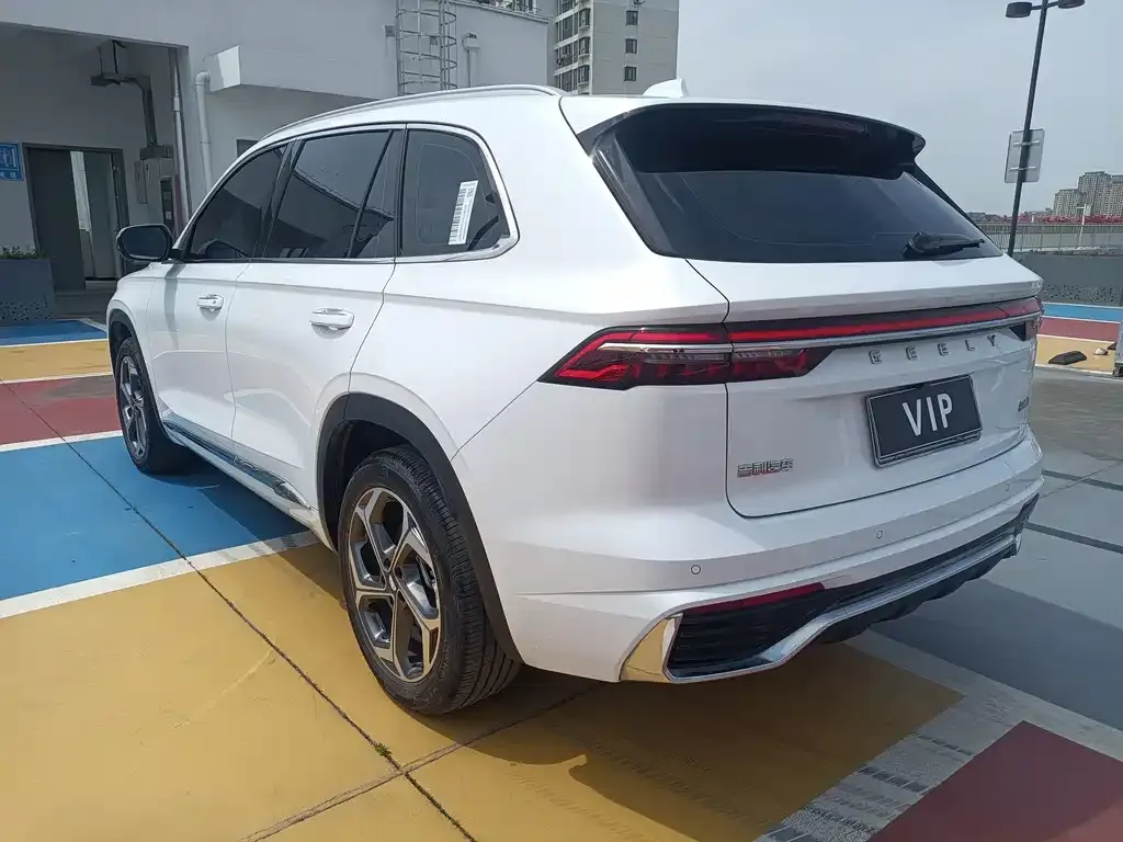 Geely Xingyue L — фото 6