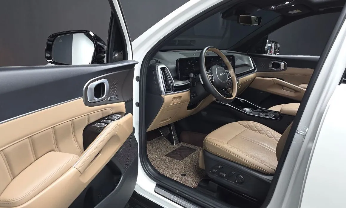 Kia Sorento — фото 5