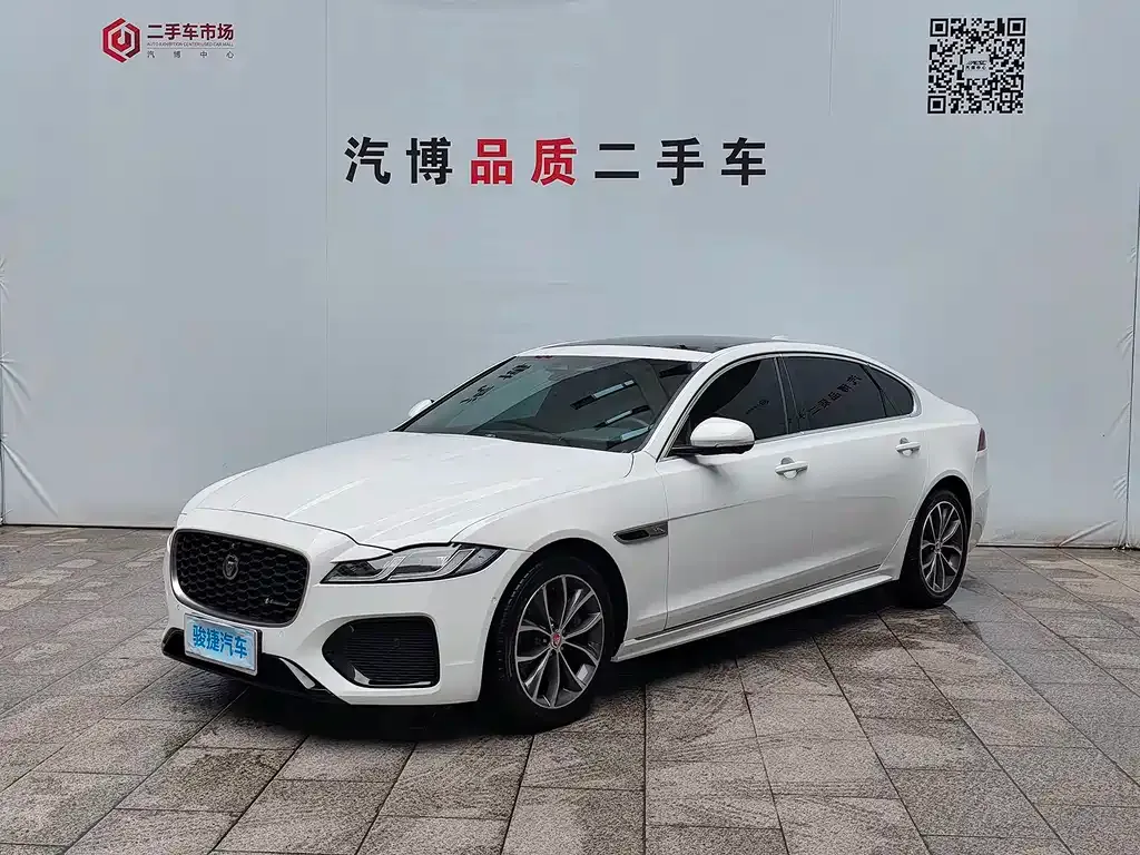 Jaguar XFL — фото 1