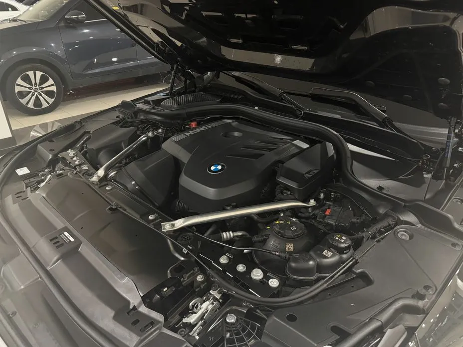 BMW 5-Series 2024 из KR, фото 7