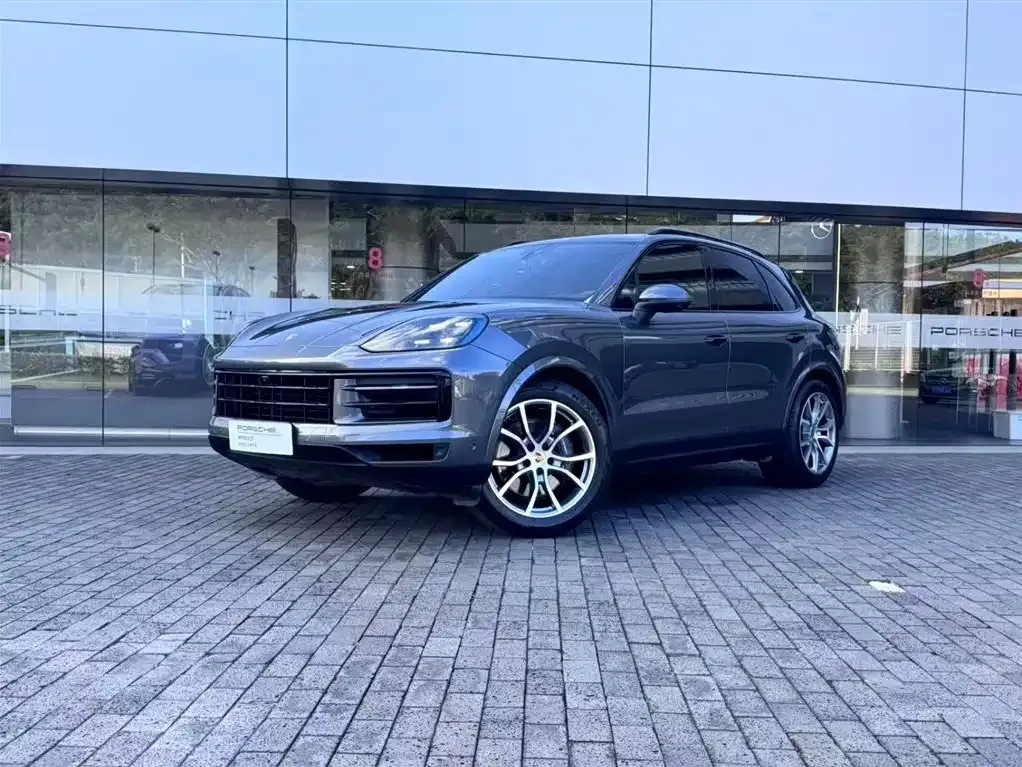 Porsche Cayenne — фото 1