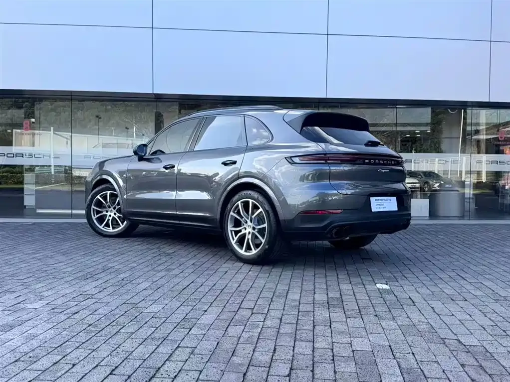 Porsche Cayenne — фото 6