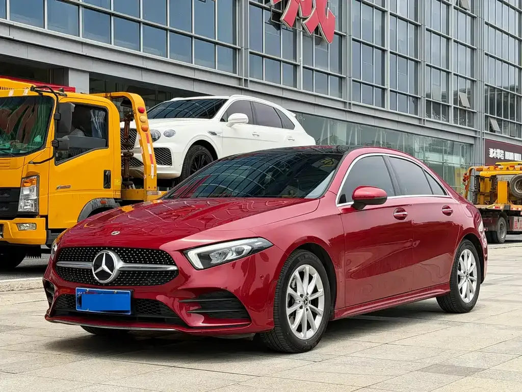 Mercedes-Benz A-Class — фото 1