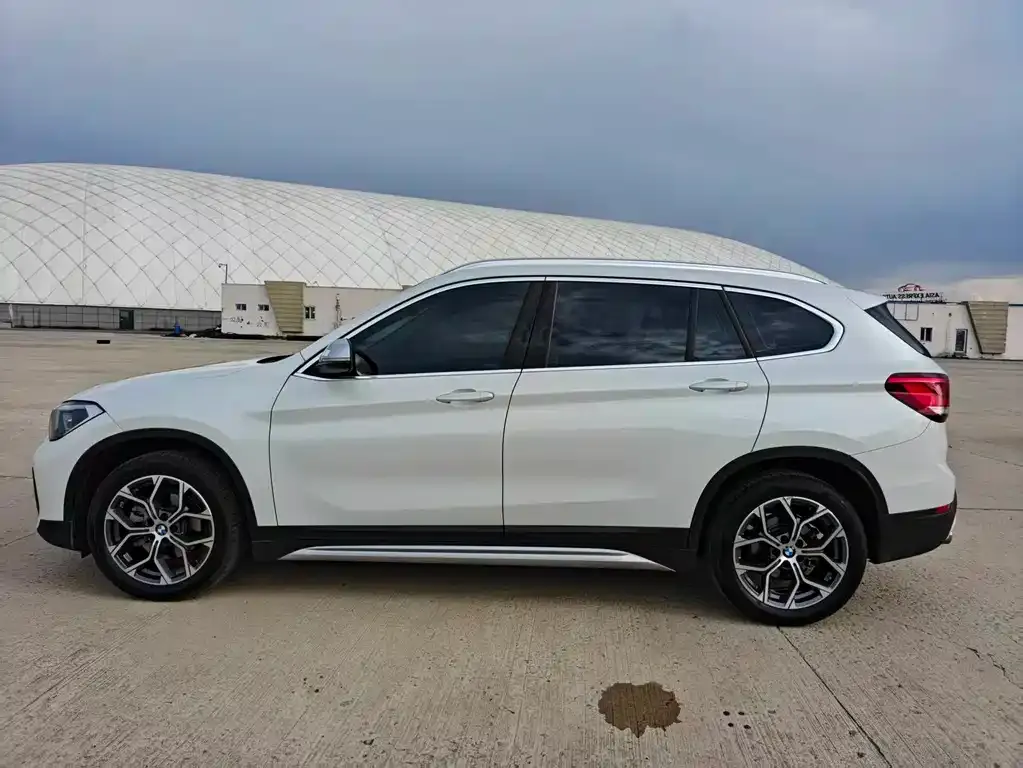 BMW X1 — фото 7