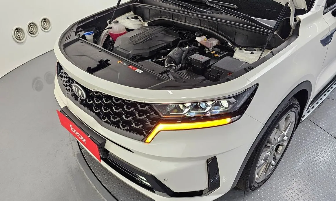 Kia Sorento — фото 7