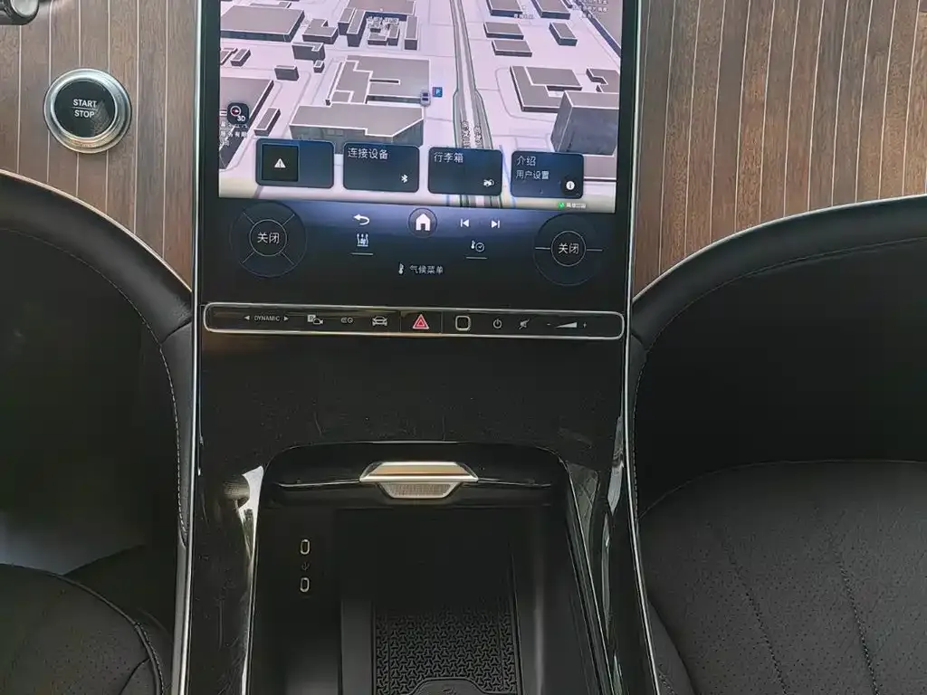 Mercedes-Benz EQE SUV — фото 4