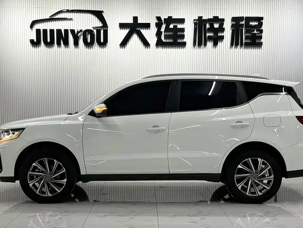 Geely Vision X6 — фото 10