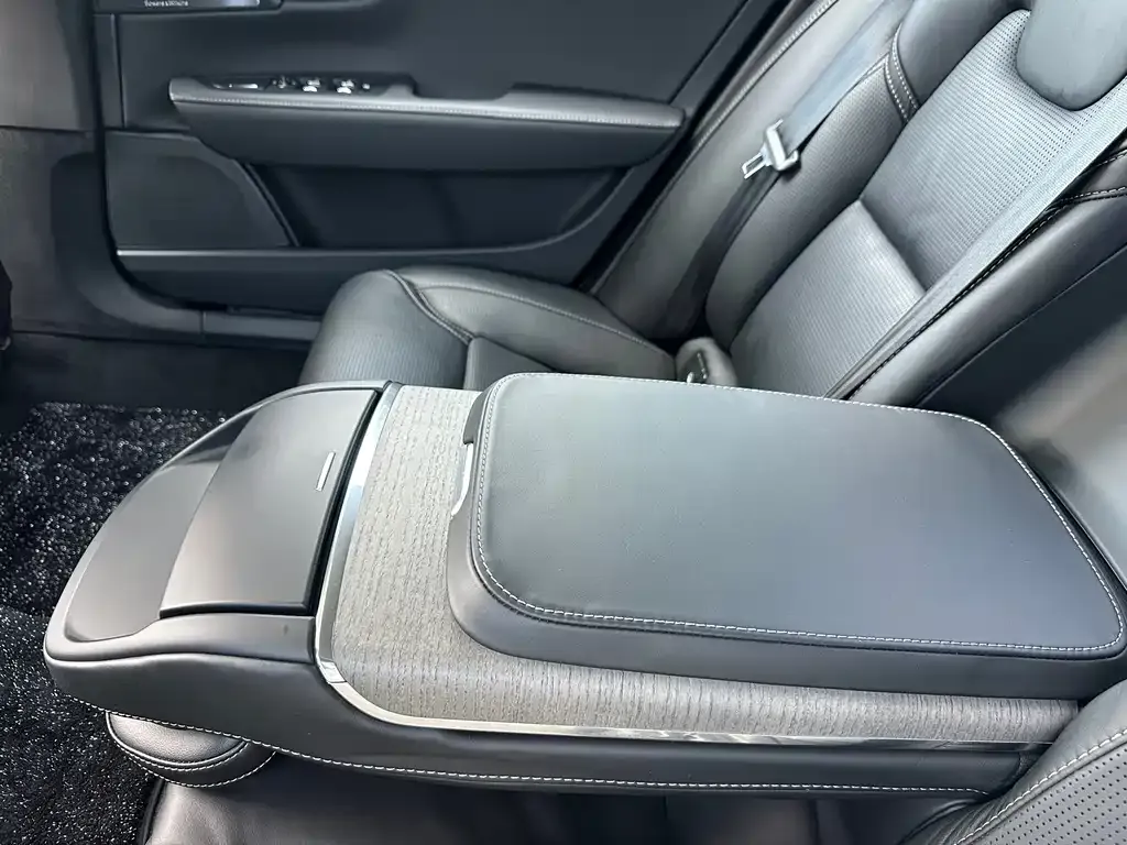 Volvo S90 — фото 6
