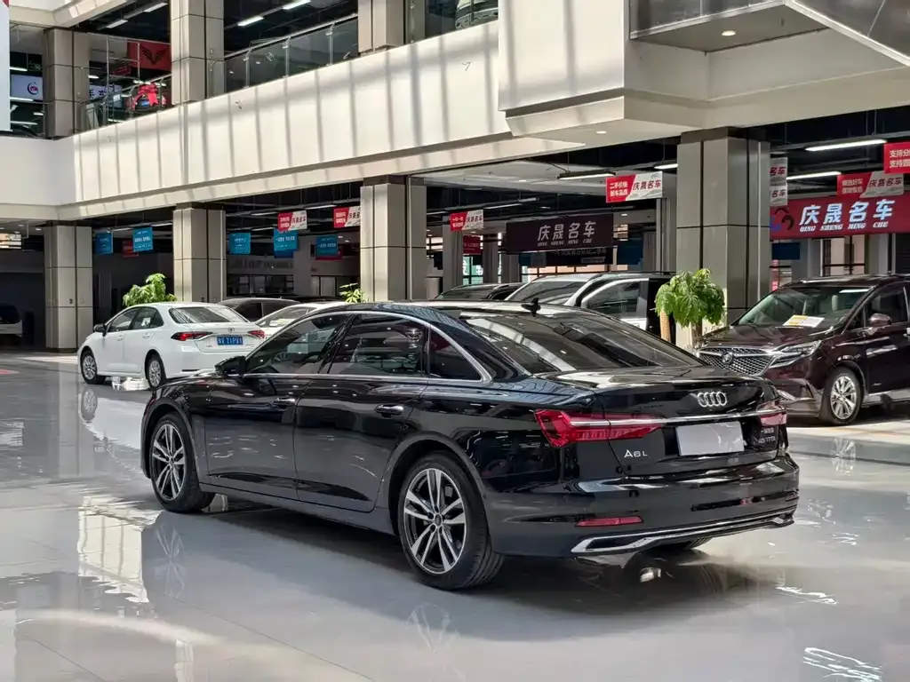 Audi A6L — фото 5