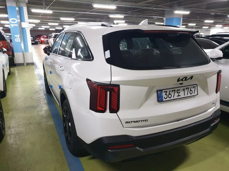 Kia Sorento — фото 3