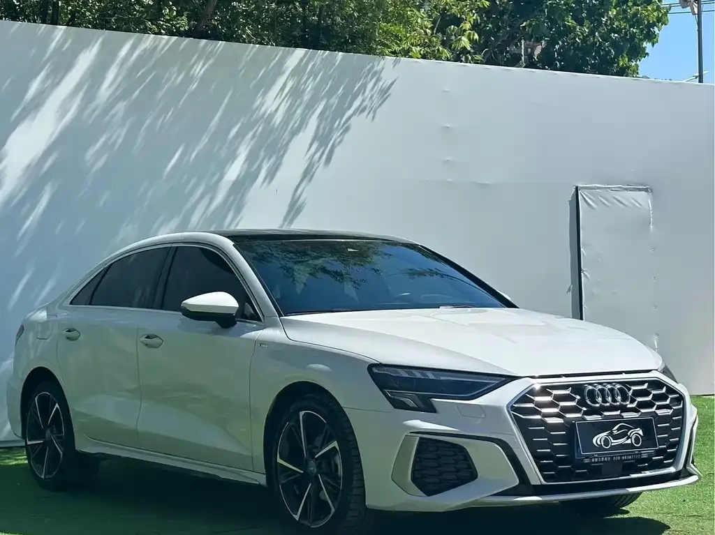 Audi A3 — фото 2