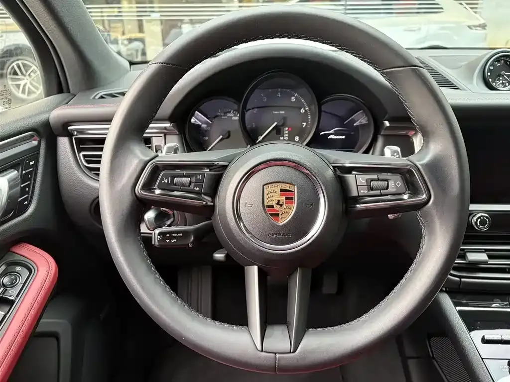 Porsche Macan — фото 2