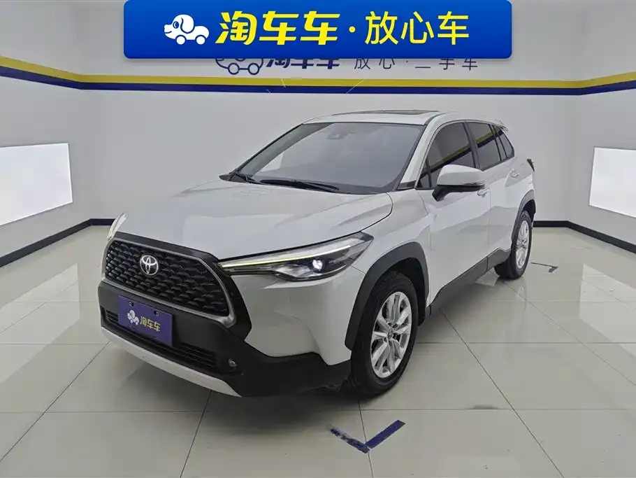 Toyota Corolla Cross — фото 1