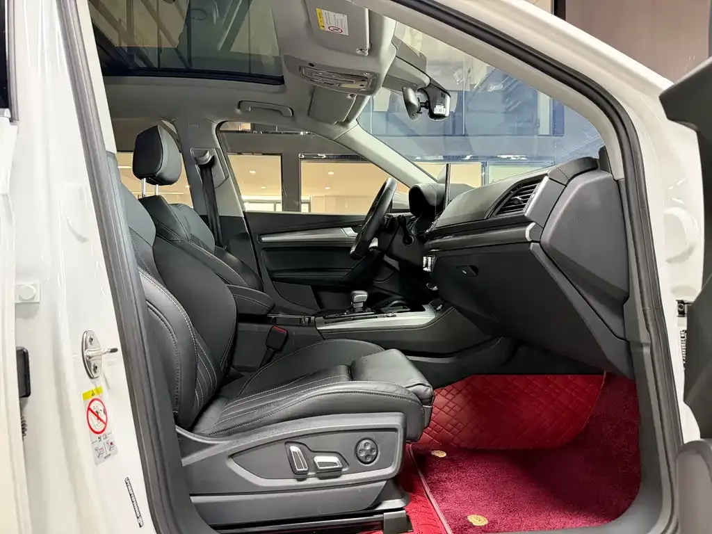 Audi Q5L 2024 из CN, фото 3