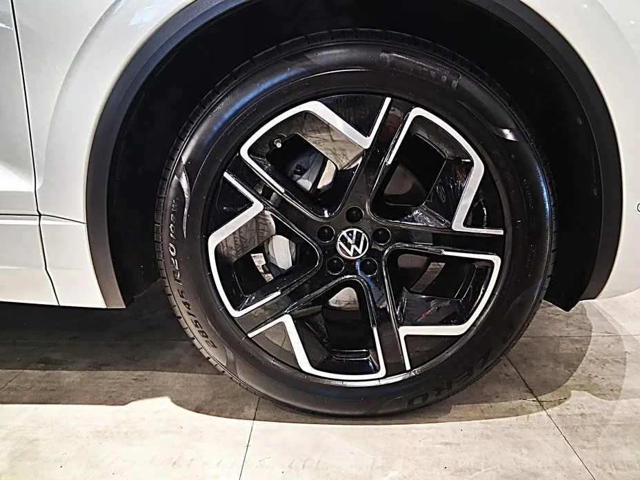 Volkswagen Touareg 2024 из KR, фото 5