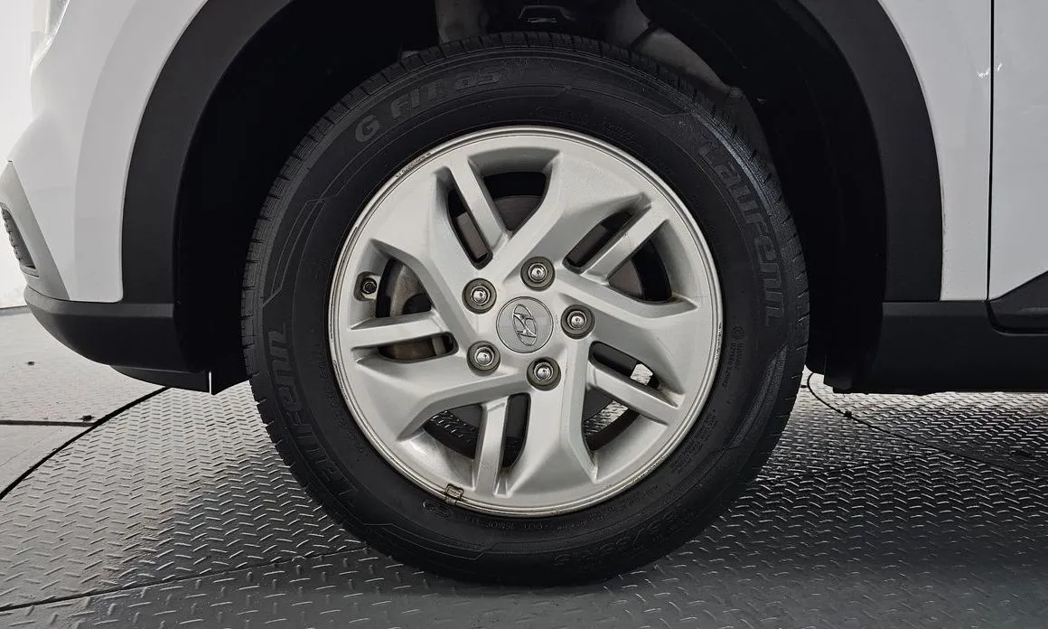 Hyundai Venue 2021 из KR, фото 4