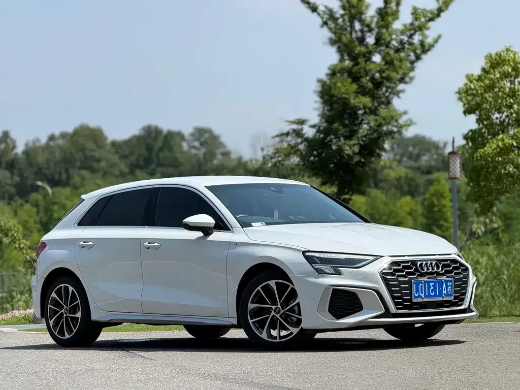 Audi A3 2022 из CN, фото 4