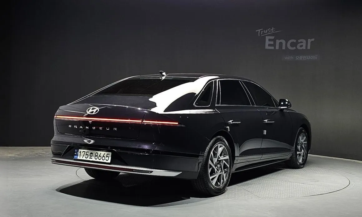 Hyundai Grandeur 2023 из KR, фото 6