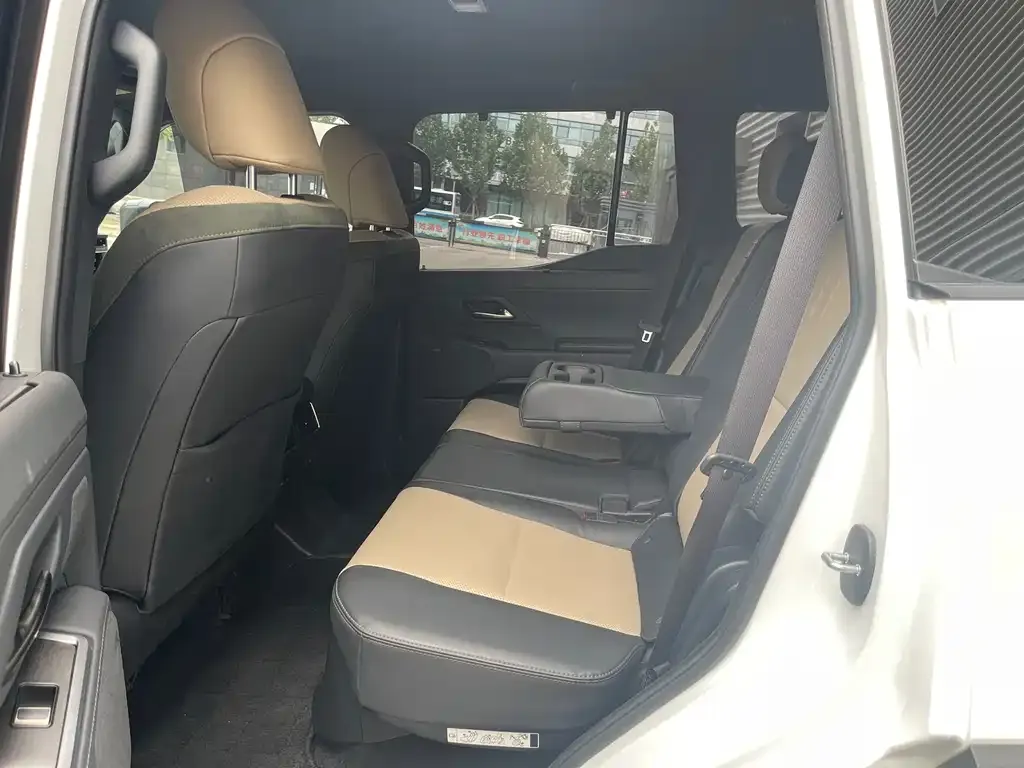 Lexus GX 2024 из CN, фото 8