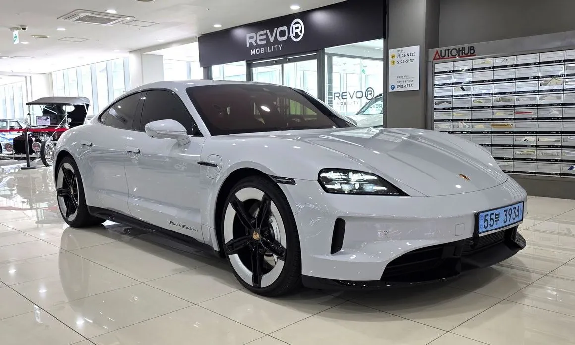 Porsche Taycan 2026 из KR, фото 4