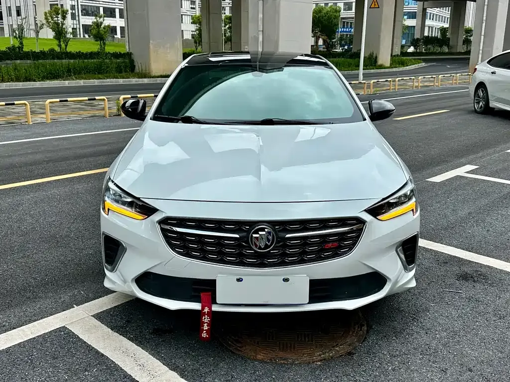 Buick Regal — фото 10