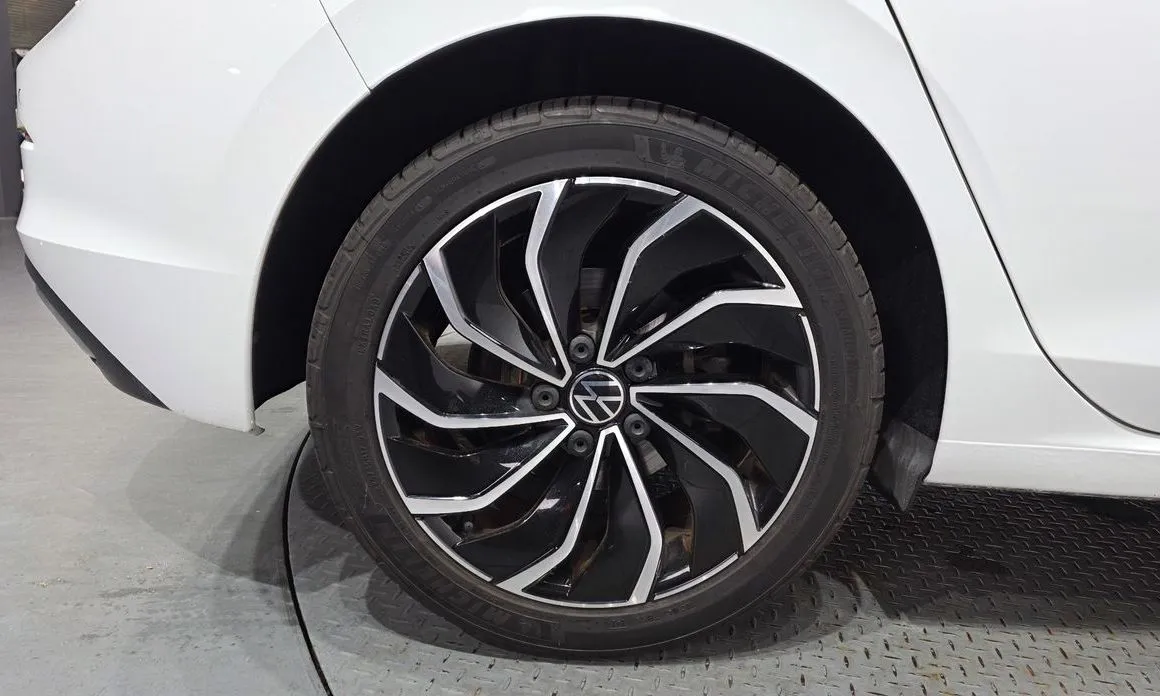 Volkswagen Golf 2022 из KR, фото 10
