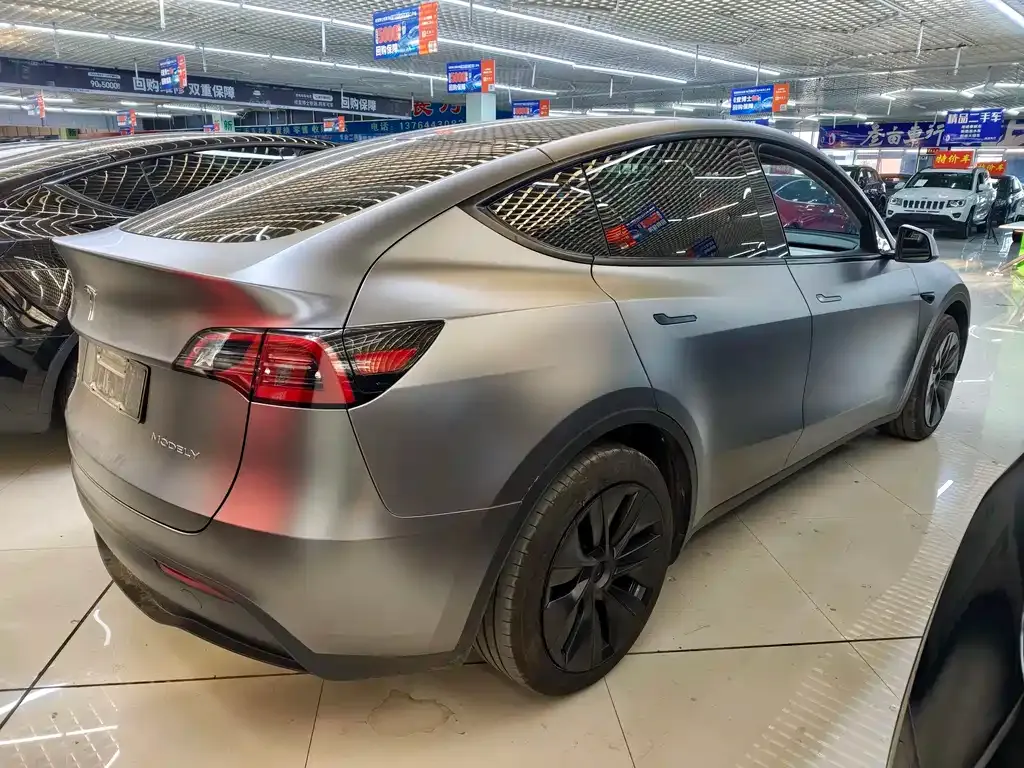Tesla Model Y — фото 4