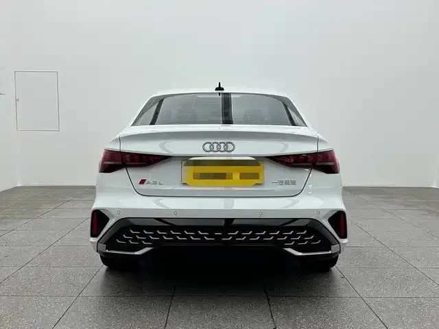 Audi A3 — фото 2