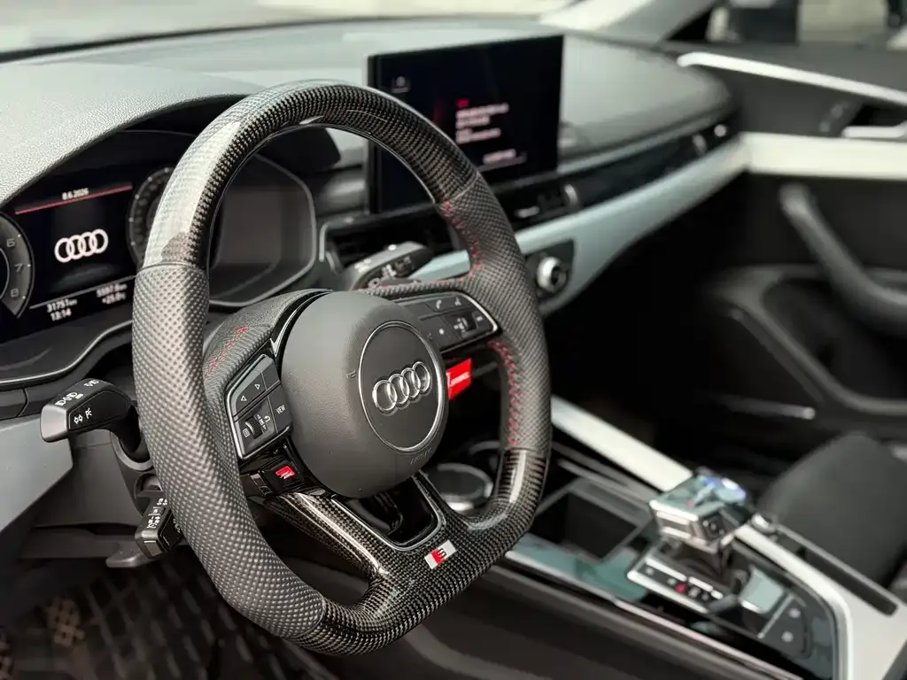 Audi A4L — фото 6