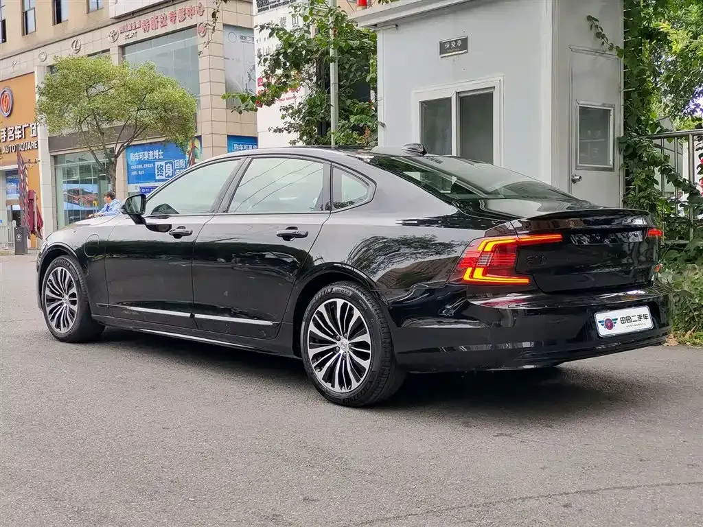 Volvo S90 PHEV 2023 из CN, фото 10