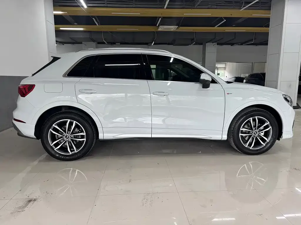 Audi Q3 2022 из CN, фото 5