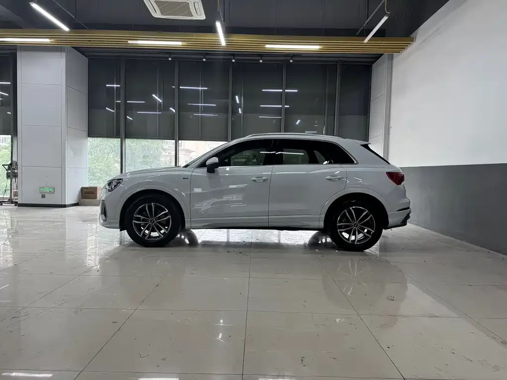 Audi Q3 2022 из CN, фото 8