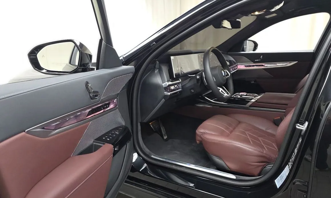 BMW 7-Series 2025 из KR, фото 7