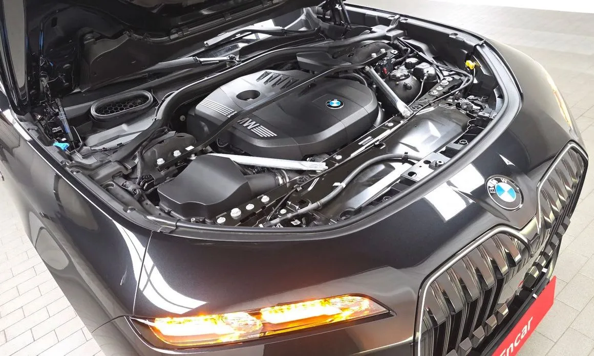 BMW 7-Series 2025 из KR, фото 9