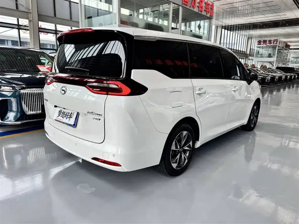 GAC Motor Trumpchi M6 — фото 9