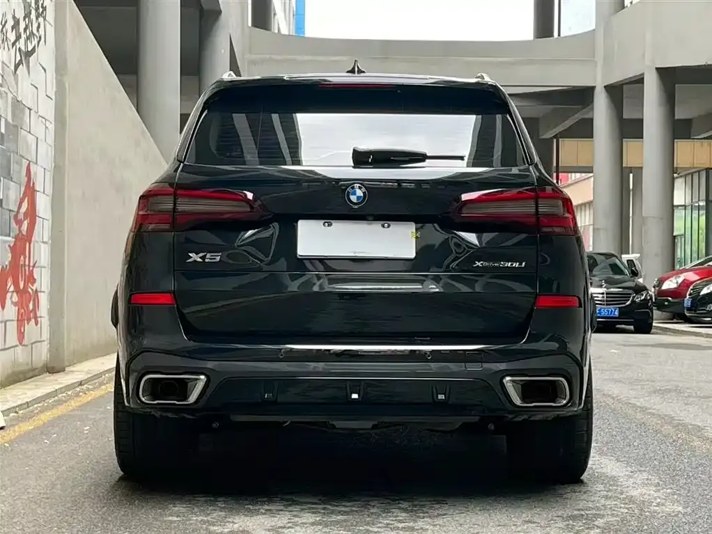 BMW X5 — фото 2