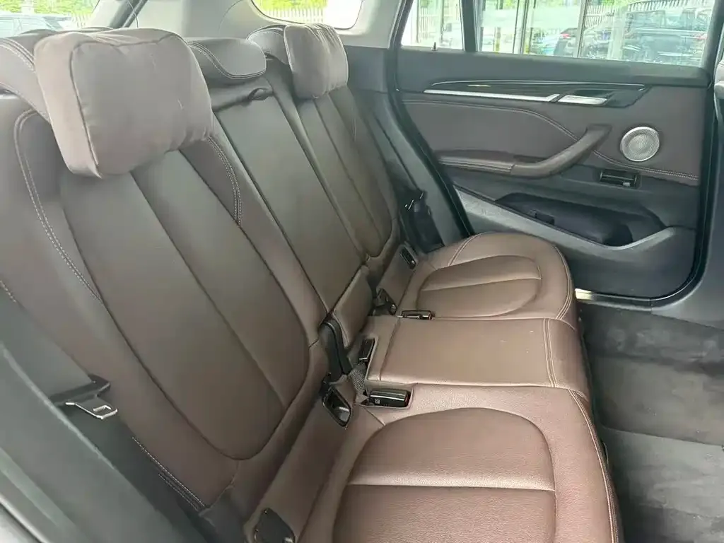 BMW X1 2021 из CN, фото 2