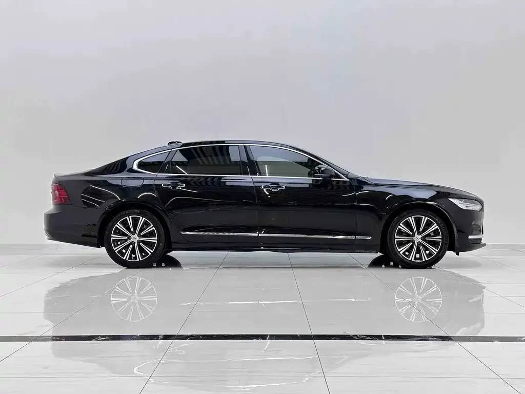 Volvo S90 — фото 7